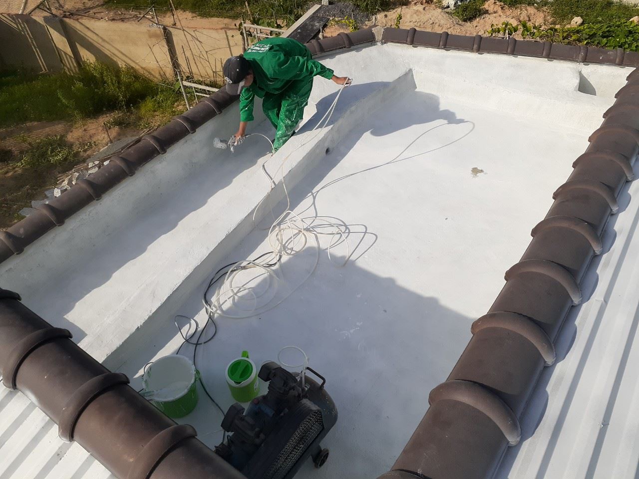 Sơn chống nóng mái tôn